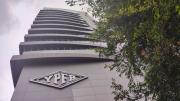 Dictan detención preventiva para funcionaria de YPFB por caso de presunto sobreprecio en compra de crudo