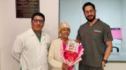 Sonó la campana: Emilia es la primera paciente de cáncer de mama en Montero en concluir el tratamiento