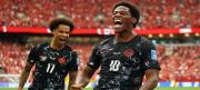 Canadá se inscribe en octavos del Mundial luego de vencer sufridamente a Sudáfrica 1-0