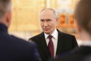 Putin admite que Rusia atraviesa un “período difícil”