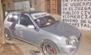 Pasajeros asaltan a un taxista y huyen con el vehículo robado