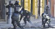 Trasladan a Argentina a policía que fue golpeado en el teleférico durante enfrentamientos en La Paz