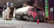 Combustible: Filas en surtidores persisten y el ministro de Hidrocarburos dice que se distribuye más de lo demandado