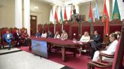 TSJ amenaza con paro; Gobierno pide diálogo y Vicepresidencia convoca a reunión