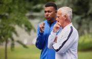 Deschamps destaca a Mbappé: “Defiende y es el primero en dar ejemplo”