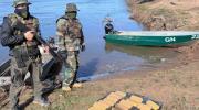 Hallan documento boliviano en embarcación incautada con droga en el río Bermejo