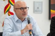 Lupo rechaza legalizar autos indocumentados: “Es un riesgo moral muy fuerte”