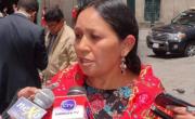 Jefa de bancada de Libre en el Senado desautorizó al diputado Seas y le pidió retirar su proyecto de ley para legalizar autos ‘chutos’