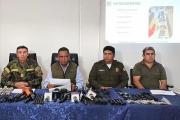 Hallan fusiles de alto calibre en Viru Viru, hay dos mujeres aprehendidas