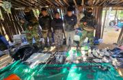 En Chapare hallan armas y cargamento de cocaína de alta pureza en laboratorio