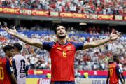 Mikel Merino no entiende de muros y lleva a España a semifinales