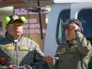 La Policía Boliviana refuerza su equipamiento con ocho drones y dos vehículos entregados por el Gobierno