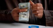 Tras varias jornadas en ascenso, cotización del dólar se mantiene en Bs 10,75 para este viernes, según el BCB