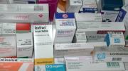 Trump avisa a las farmacéuticas de que aumentará los aranceles a los medicamentos genéricos hasta el 200%