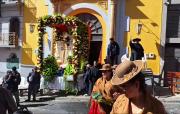 Miles de devotos acompañan a 74 fraternidades en la Promesa del Gran Poder