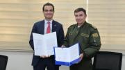 Delegación de EE.UU. sella convenio de seguridad con Bolivia por $us 20 millones