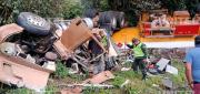 ACCIDENTE DE CAMIÓN CISTERNA DEJA UN MUERTO EN LA CARRETERA COCHABAMBA-SANTA CRUZ