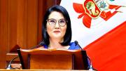 Perú: Keiko Fujimori anuncia una subida del salario mínimo del 15% al ser investida presidenta