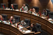 Conminan al Gobierno a cerrar empresas estatales deficitarias