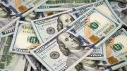 Representante gremial insta al gobierno a actuar ante el precio del dólar