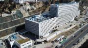 Se retrasa por tercera vez la entrega del gastroenterológico; aún no resuelven problemas estructurales