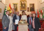 Primera dama Bibi Urquidi recibe en Sucre reconocimiento como descendiente de José Mariano Serrano