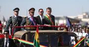 Presidente Paz es abucheado y silbado al ingresar a la Parada Militar