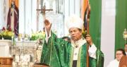 “Estamos como en un hoyo”: El Arzobispo de Santa Cruz pide acudir a Dios y habla de la IA