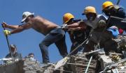 Colombia eleva a 250 los muertos por el terremoto mientras siguen los rescates