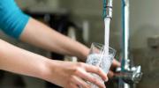 Detectan bacterias resistentes a antibióticos en agua potable de La Paz