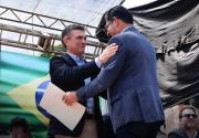 Paz anuncia crédito de $us 204 millones para electrificar el norte amazónico
