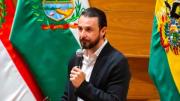 Gobernador de Santa Cruz anuncia acuerdo con empresa internacional para importar combustible sin subsidio