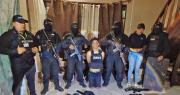 Siete aprehendidos con armamento militar tras allanamientos en Santa Ana de Yacuma