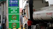 Gobierno sube el precio del diésel a Bs 18 el litro