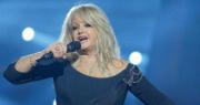 Último adiós a la cantante británica Bonnie Tyler en su funeral en Gales