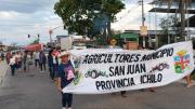 Productores de Ichilo rechazan el DS 5676 y realizan un corte esporádico en la ruta a Cochabamba