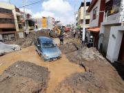 Intensas lluvias en el sur de Perú provocan deslizamiento que afecta carreteras y tránsito