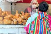 Precio del pollo baja de Bs 28 a Bs 18 en La Paz y comerciantes esperan que se mantenga