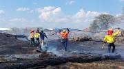 Incendio en una maderera moviliza a 17 bomberos y obliga a un despliegue de emergencia