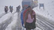 Alertan que nevada deja varados a transportistas y viajeros en la zona de la Cumbre