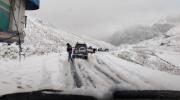 Suspenden salidas hacia Nor y Sud Yungas debido a nevada en la Cumbre