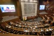 Asamblea censura al ministro de Economía en medio de advertencias de inconstitucionalidad