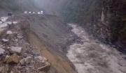 No hay ingreso a Sud Yungas por la caída del camino en Yerbani