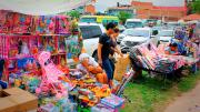 A 13 días del incendio, comerciantes retoman las ventas en Barrio Lindo