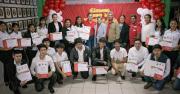 26 jóvenes y adultos reciben títulos tras concluir curso gratuito de Información Digital