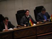 Zamora evita la censura y recibe voto de confianza pese a críticas por el servicio de BoA