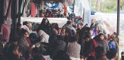 Aceleran habilitación de puestos en medio del caos en Barrio Lindo