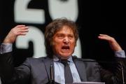 Milei arremete contra periodistas tras insultar a empresarios y opositores en la víspera