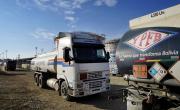 Cisterneros suspenden el paro del lunes y acuerdan mesas de trabajo con YPFB