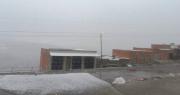 El Alto luce su poncho blanco; la nevada cae desde la noche del domingo y afecta el flujo de los vuelos
